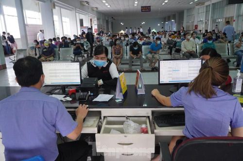 Còn trên 70.000 vé tàu các ngày cao điểm Tết Quý Mão 2023