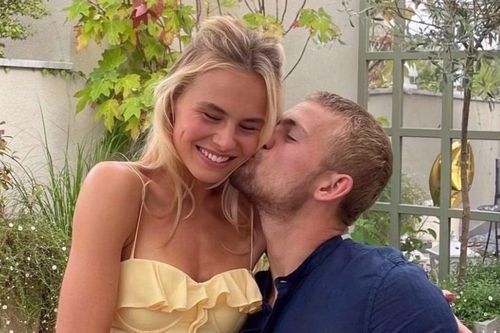 Chân dung bạn gái Matthijs de Ligt