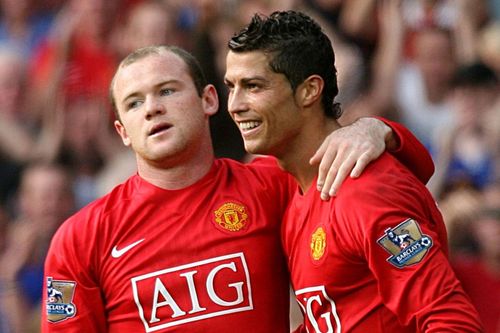 Ronaldo không có quyền chê Rooney