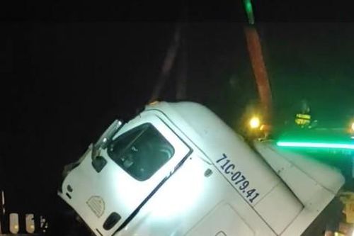 Cao tốc TPHCM - Trung Lương kẹt xe hơn 6km