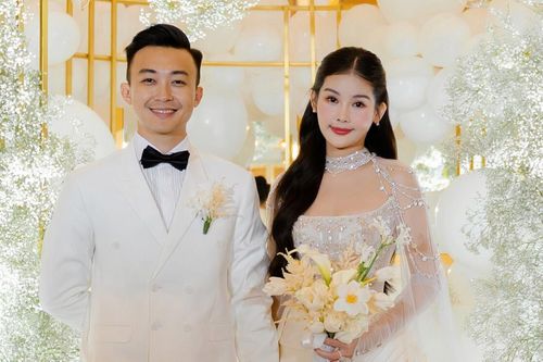 Đám cưới lãng mạn như cổ tích của Lê Âu Ngân Anh: Chú rể bảnh bao, cô dâu đẹp tựa nàng thơ
