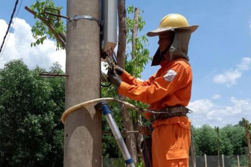 Giả danh nhân viên điện lực 'đòi nợ' hàng chục triệu đồng
