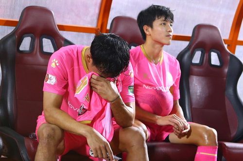 CLB Sài Gòn thanh lý hợp đồng với cầu thủ ngay tại sân
