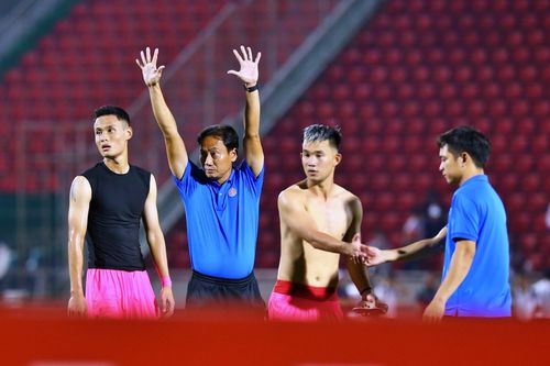 HLV Phùng Thanh Phương: 'Tôi buồn khi cái tên CLB Sài Gòn sẽ mất'