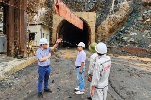 Làm rõ trách nhiệm 13 dự án trọng điểm về điện, than, dầu khí chậm tiến độ