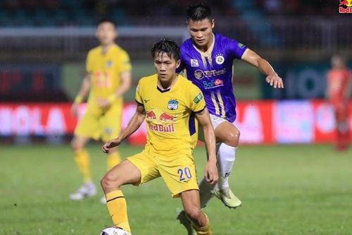 Văn Thanh giúp HAGL thoát thua Hà Nội trận hạ màn V-League