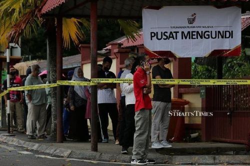 Bầu cử quốc hội Malaysia: Không đảng nào giành đa số tối thiểu