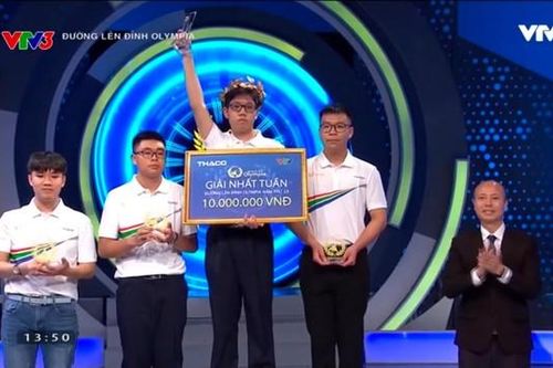 Đường Lên Đỉnh Olympia 23: 'Người chơi hệ chuyên Anh' giành vòng nguyệt quế