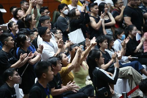 Giới trẻ thích thú với môn thể thao cơ bắp mới du nhập Việt Nam