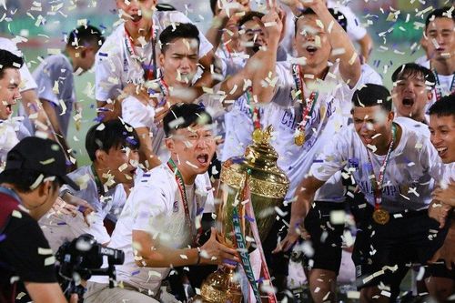 HLV Chun Jae Ho rời Hà Nội FC sau mùa giải thành công