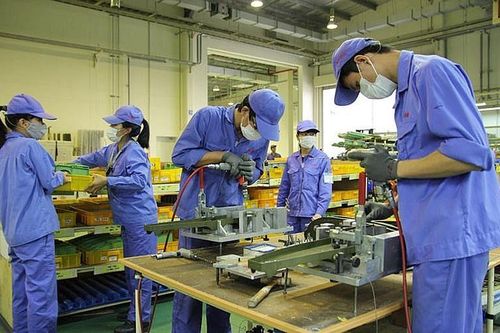 Tăng lương cơ sở từ 1/7/2023, tiền đóng bảo hiểm xã hội thay đổi như thế nào?