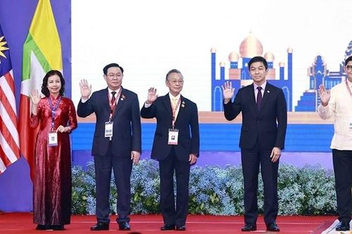 Chủ tịch Quốc hội Vương Đình Huệ dự lễ khai mạc Đại hội đồng Liên nghị viện các quốc gia Đông Nam Á lần thứ 43