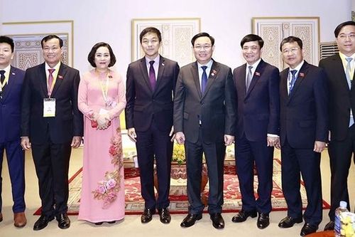 Chủ tịch Quốc hội Vương Đình Huệ gặp Lãnh đạo Nghị viện một số nước