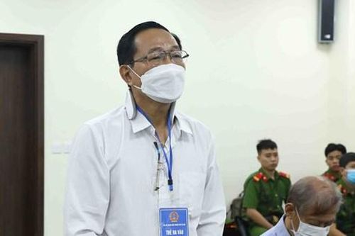 Xét xử cựu Thứ trưởng Bộ Y tế Cao Minh Quang trong vụ án làm thất thoát 3,8 triệu USD