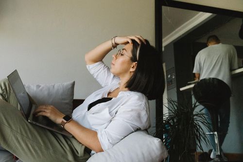 Nghề 'ăn nhờ, ở đậu' ở Anh