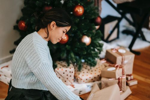Cách tránh những tình huống rối ren khi tặng quà mùa lễ