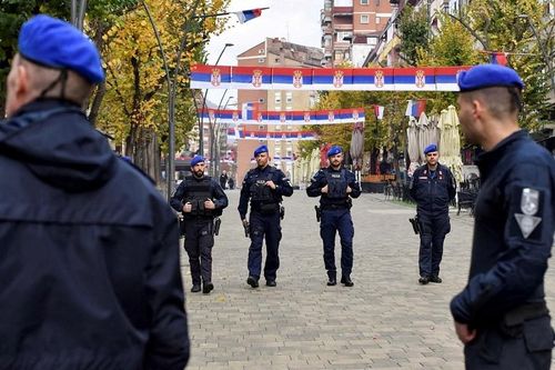 Quan hệ Serbia-Kosovo 'nóng' trở lại vì… biển số xe