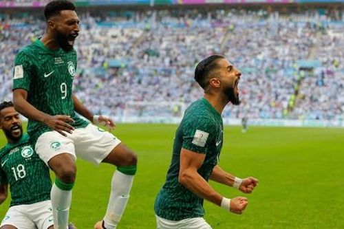 Động đất ở Lusail, Saudi Arabia quật ngã Messi và đồng đội sau màn ngược dòng quả cảm