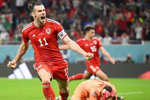 Hà Lan thắng nhọc Senegal, Mỹ chia điểm với xứ Wales