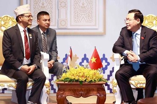 Chủ tịch Quốc hội Vương Đình Huệ gặp Chủ tịch Quốc hội Nepal