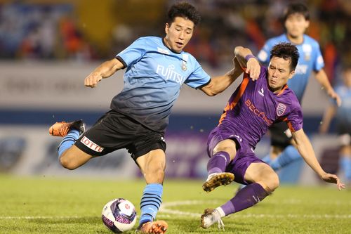 Hơn 5.000 người cổ vũ trận giao hữu giữa Becamex Bình Dương và Kawasaki Frontale