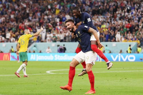 Giroud và Mbappe tỏa sáng, Pháp ngược dòng đè bẹp Úc