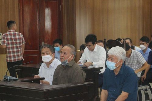 Chủ tịch huyện lĩnh án vì tăng mức hỗ trợ cho dân bị thu hồi đất