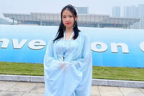Cuốn tiểu thuyết đặc sắc của cô bé 15 tuổi
