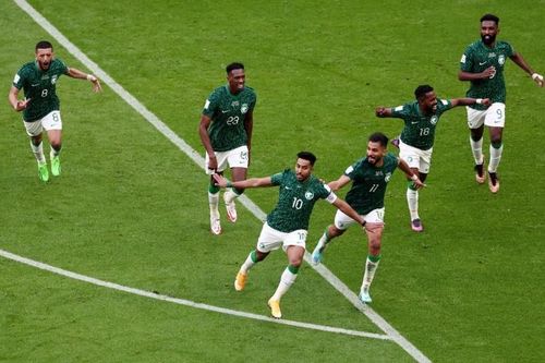 World Cup 2022: Tám sân vận động tại Qatar bỗng dưng tăng sức chứa?