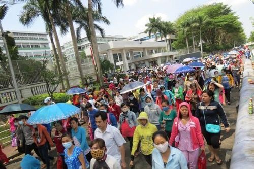 20.000 công nhân của PouYuen Việt Nam phải nghỉ luân phiên