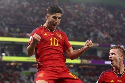 Thực hiện 1.043 đường chuyền, Tây Ban Nha lập kỷ lục World Cup