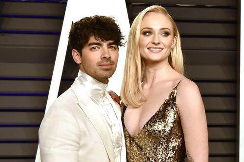 Joe Jonas mất vai Người Nhện về tay Andrew Garfield