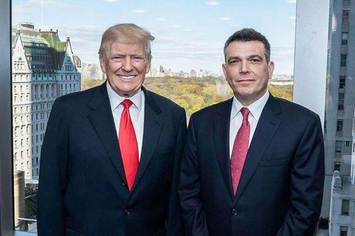 Động thái đặt dấu hỏi của ông Trump sau tuyên bố tranh cử