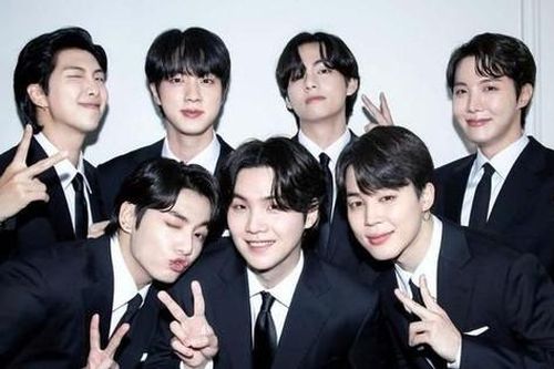 BTS bị gọi là mẫu vật trong nhà máy Kpop