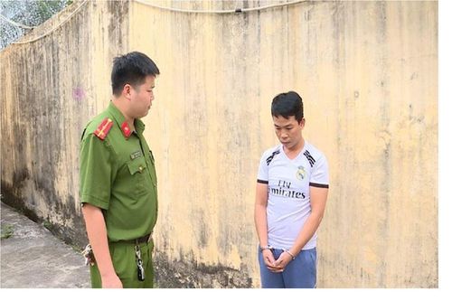 Bắt giữ các đối tượng làm giả giấy tờ của cơ quan, tổ chức