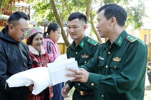 Vững vàng cực Tây Tổ quốc - Bài 2: Đẩy lùi cái đói, cái dốt vùng biên cương