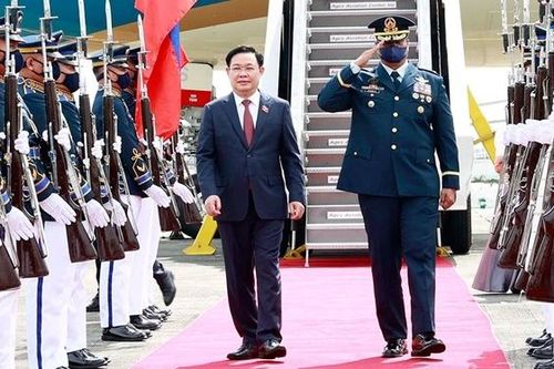 Chủ tịch Quốc hội Vương Đình Huệ kết thúc tốt đẹp chuyến thăm chính thức Vương quốc Campuchia, Cộng hòa Philippines và tham dự Đại hội đồng AIPA – 43