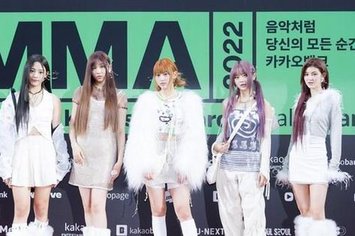 Thảm đỏ MMA 2022: Đại tiệc tụ họp của Gen 4, NewJeans chiếm sóng với style cực bắt trend