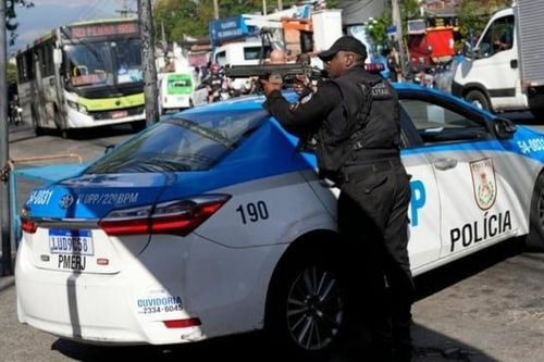 Nam sinh xả súng vào trường học cũ, 16 người thương vong ở Brazil
