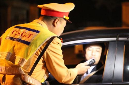 Uống rượu lái xe, một tài xế bị phạt 53 triệu đồng