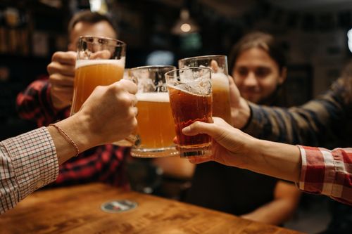 Một nhân viên ở Pháp bị đuổi việc vì không đủ 'vui vẻ' với đồng nghiệp