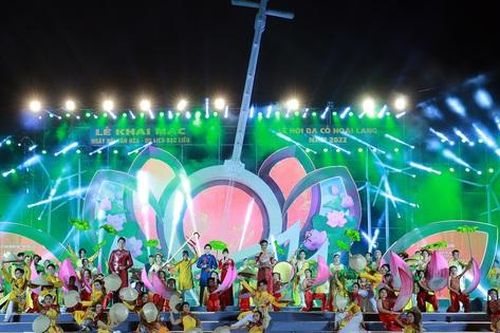 Giữ gìn, phát triển văn hóa là tạo động lực cho phát triển bền vững