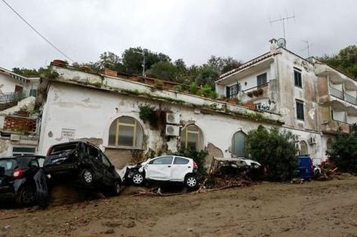 Italia: Mưa lớn gây lở đất, một người thiệt mạng, 10 người mất tích