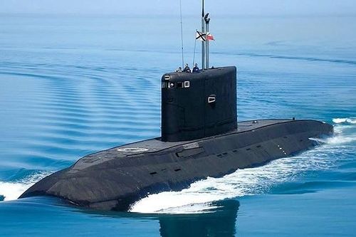 Tàu ngầm tối tân 'Hố đen' của Hải quân Nga phóng tên lửa Kalibr ở biển Nhật Bản