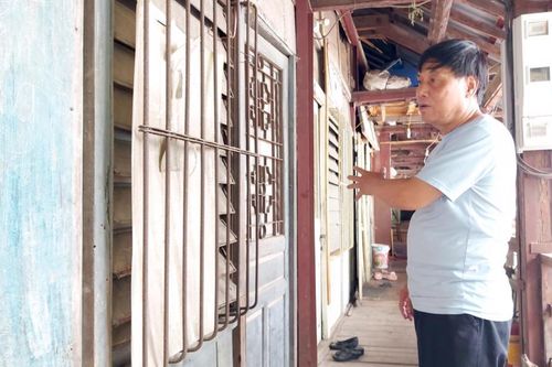 Toàn bộ các hộ dân khu nhà gỗ bàn giao mặt bằng để xây trường học