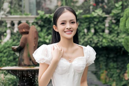 MC Thanh Trúc sau 1 năm rời truyền hình công an, mất tích showbiz