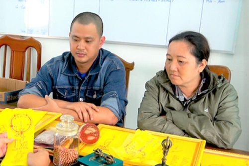 Tin vào lời thầy cúng dỏm giải bùa ngải trên mạng, người phụ nữ mất 2,5 tỷ đồng