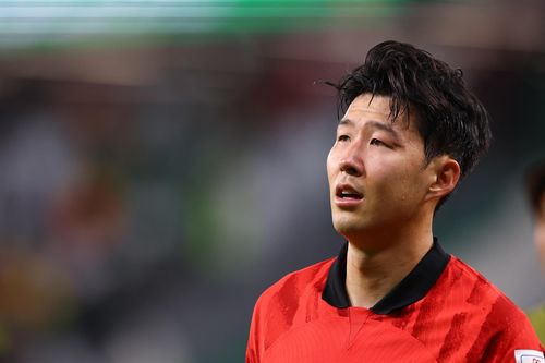 Son Heung-min: 'Tôi xin lỗi'