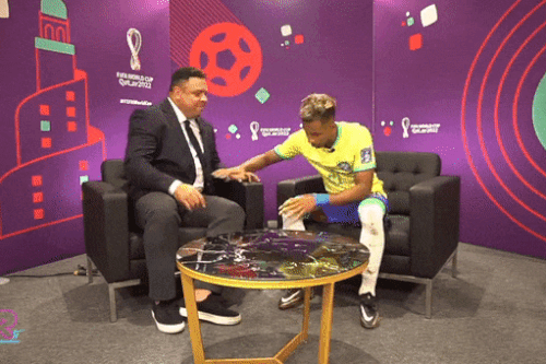 Ronaldo 'béo' bật cười với hành động của tiền đạo Brazil