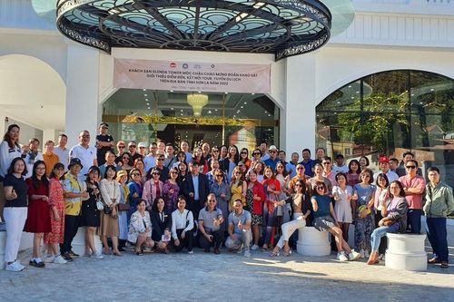 Hơn 200 doanh nghiệp lữ hành tham gia đoàn khảo sát du lịch Mộc Châu